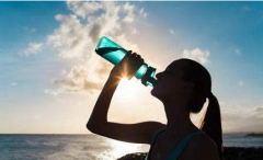 减肥期间如何养成正确喝水的好习惯